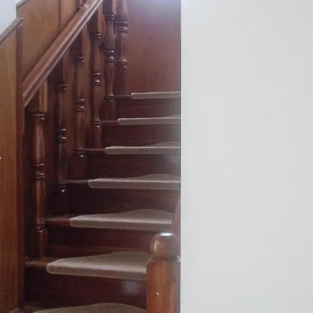 Stunning In W 2 Bedrooms Балатонлелле